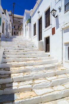apiranthos rue architecture village naxos cyclade grece monplanvoyage