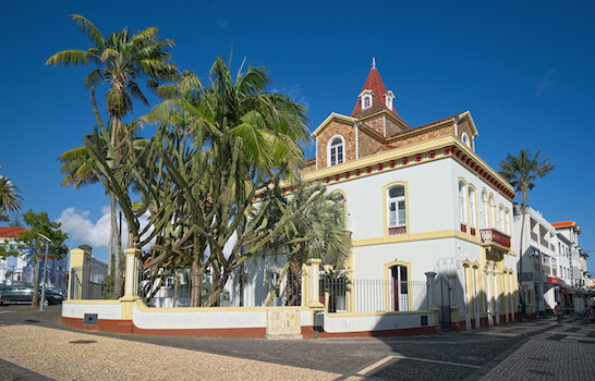 ponta delgada hotel architecture sao miguel ile archipel portugal acores monplanvoyage