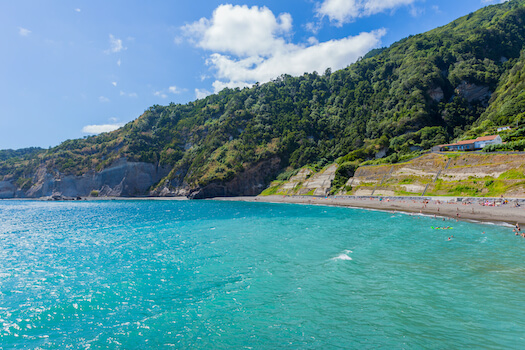 sao miguel plage eau turquoise archipel portugal acores monplanvoyage