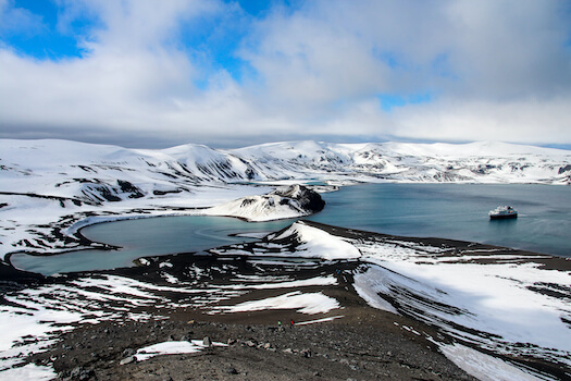 deception ile volcanique antarctique polaire neige monplanvoyage