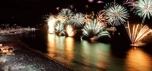 feux artifice copacabana baie rio bresil agence monplanvoyage