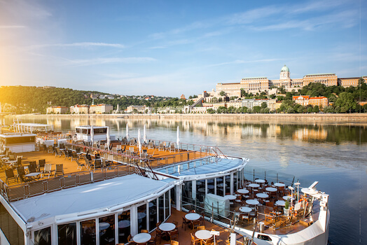 budapest cafe danube restaurant tradition hongrie monplanvoyage