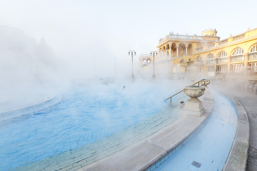 budapest therme bain tradition hongrie monplanvoyage