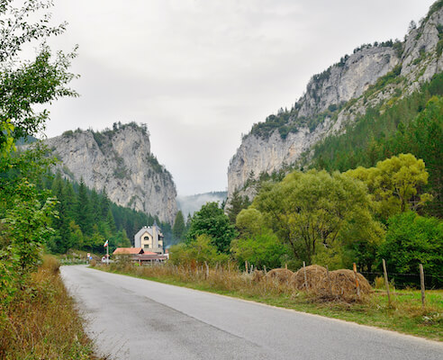 trigrad gorges route nature falaise montagne bulgarie balkan monplanvoyage