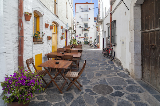 cadaques rue architecture village catalogne monplanvoyage