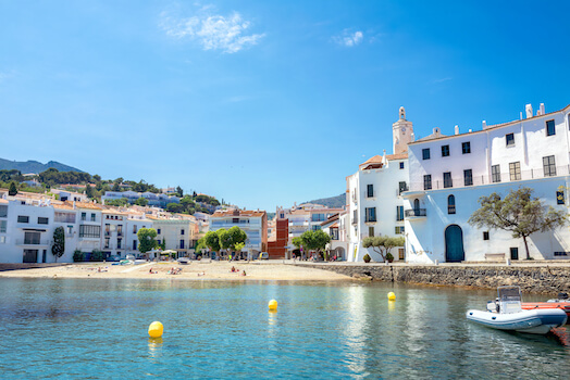 cadaques village plage mer mediterranee catalogne monplanvoyage