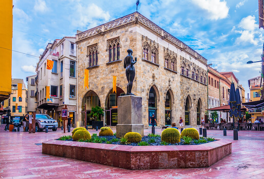 perpignan statue artiste maillol art culture catalogne monplanvoyage