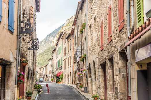 villefranche de conflent village architecture pierre catalogne monplanvoyage