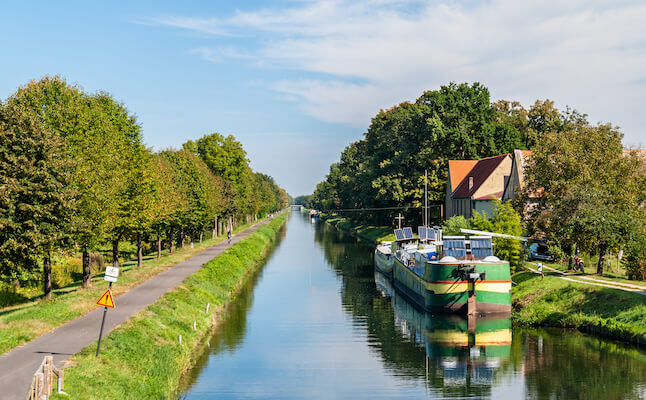 alsace can rhin peniche bateau slow travel france fluvial monplanvoyage