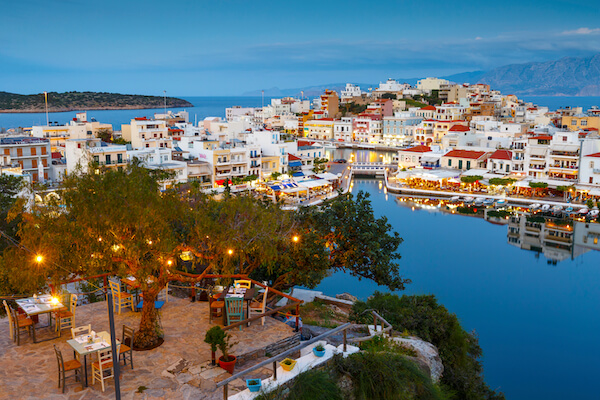 agios nikolaos lac taverne crete monplanvoyage