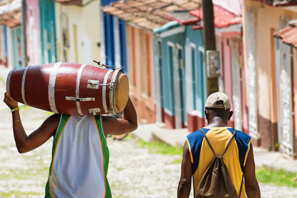 trinidad musique percussion instrument cuba monplanvoyage