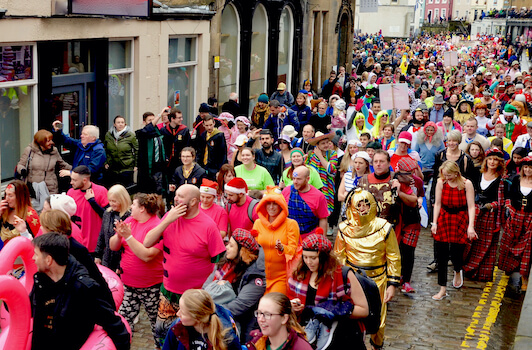 hogmanay parade defile edimbourg ecosse nouvel an fete monplanvoyage