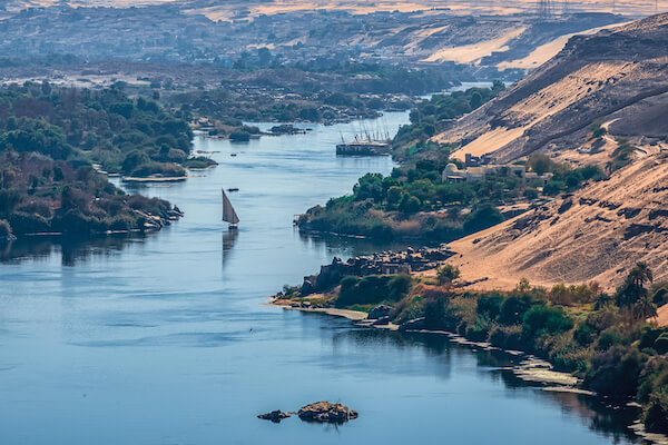 assouan vallee bateau carriere roche granit nil egypte monpalnvoyage