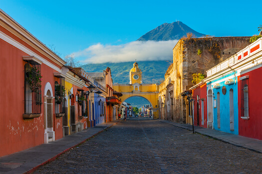 antigua ville colonial architecture guatemala monplanvoyage