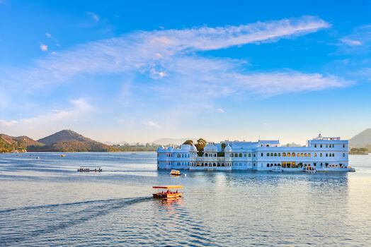 pichola lac udaipur balade bateau paysage rajasthan inde monplanvoyage