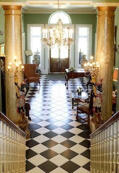 ballyseede chateau escalier decoration medieval histoire hotel irlande monplanvoyage