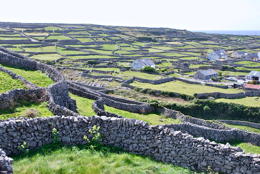 inisheer aran ile paysage pierre irlande monplanvoyage