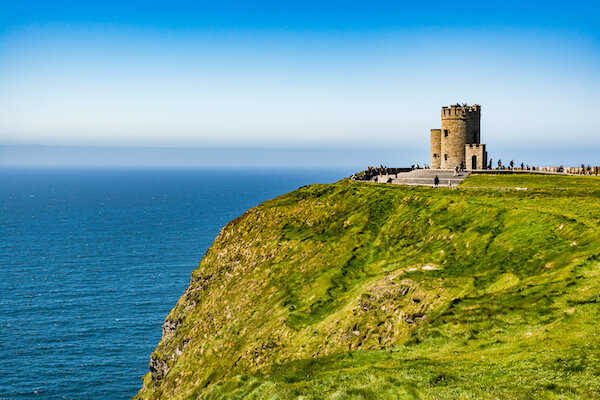 irlande falaise chateau nature mer monplanvoyage