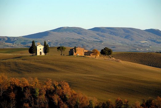 toscane region italie colline cypres campagne nature monplanvoyage