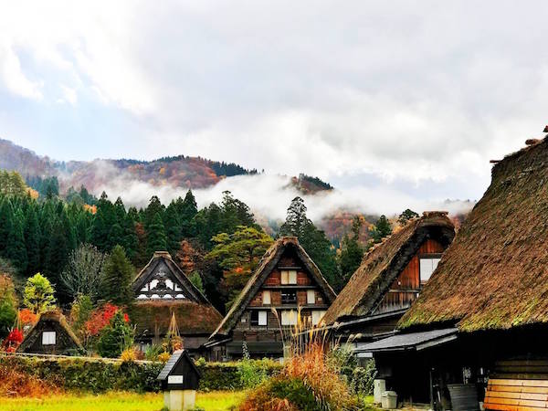 shirakawago village tradition habitation japon monplanvoyage 