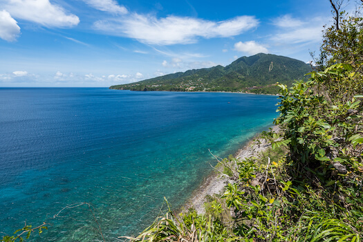 la dominique plage sable eau turquoise ouest ile antilles caraibes monplanvoyage