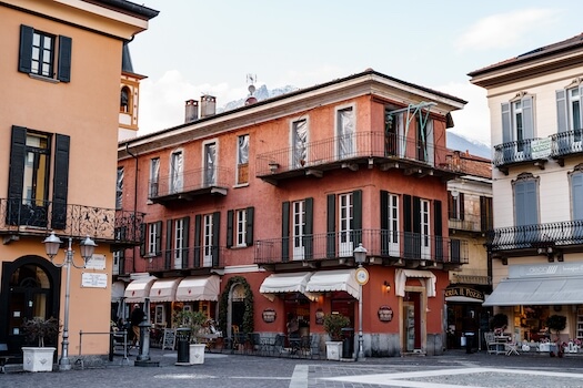 menaggio rue architecture village come lac lombardie italie monplanvoyage