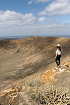 caldera blanca volcan cratere nature lanzarote canaries espagne