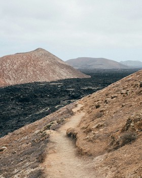 timanfaya parc nature sentier randonnee lanzarote ile canarie espagne