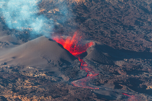 la reunion volcan fournaise lave eruption nature monplanvoyage