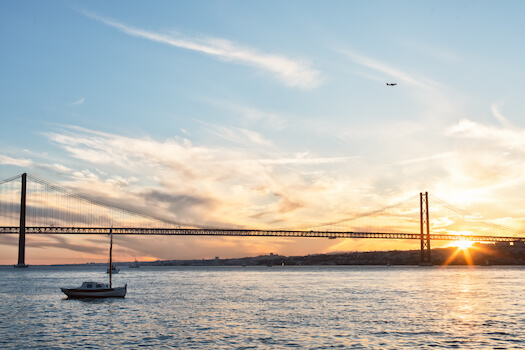 lisbonne croisiere bateau sunset tage portugal monplanvoyage