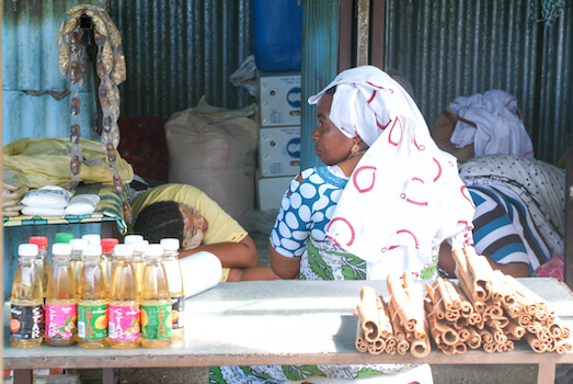 mayotte femme tradition food ocean indien monplanvoyage