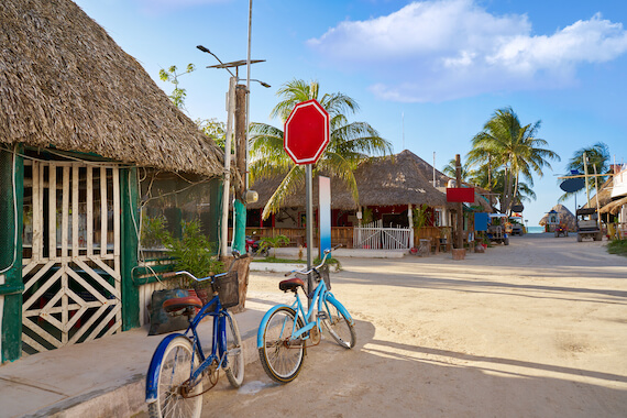 holbox ville rue velo balade mexique monplanvoyage