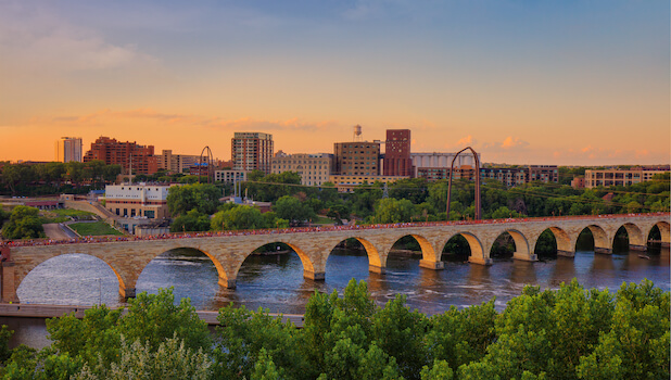 minneapolis pont fleuve mississippi minnesota etats unis monplanvoyage