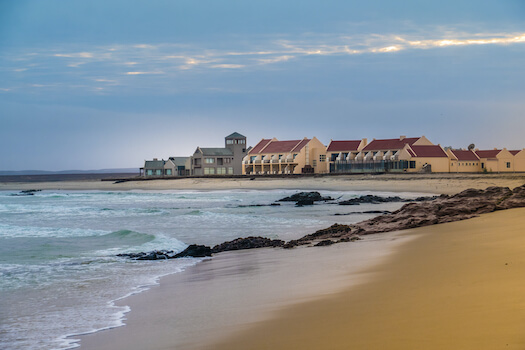 cape cross plage maison cote namibie monplanvoyage