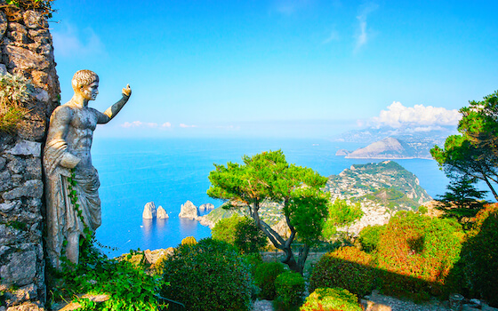 anacapri panorama vue fariglioni jardin statue ile capri italie monplanvoyage