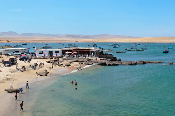 lagunillas beach plage paracas reserve perou monplanvoyage