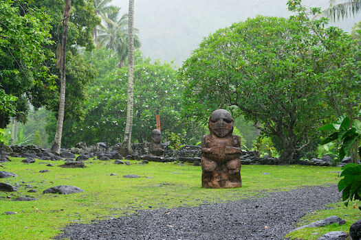 tahiti ile archeologie statue tradition polynesie monplanvoyage