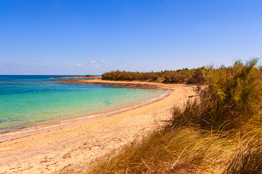 salento plage sable mer turquoise pouilles italie monplanvoyage