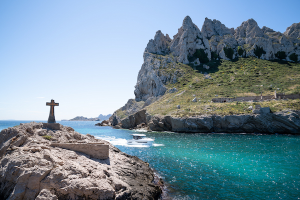 calanque bateau balade crique provence mer france monplanvoyage