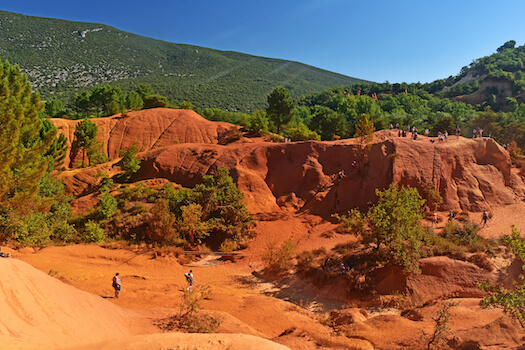 luberon colorado provencal ocre parc provence france monplanvoyage