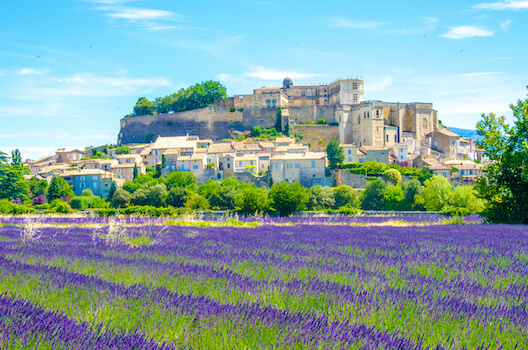 luberon lavande village couleur provence france monplanvoyage