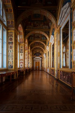 saint petersbourg palais ermitage culture couloir russie tsar monplanvoyage