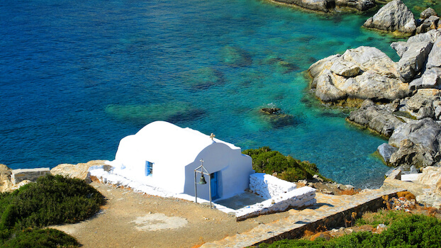 amorgos eglise crique cyclade grece monplanvoyage