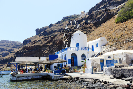 thirassia port santorin ile cyclade grece monplanvoyage