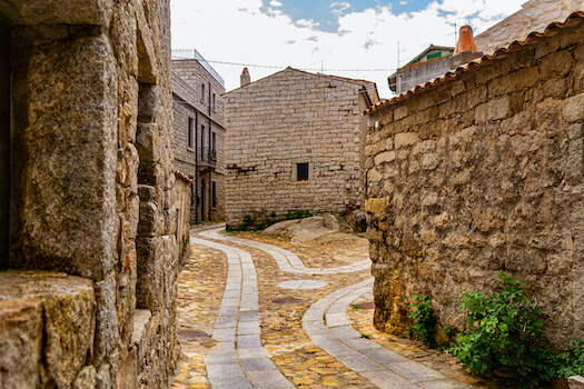 aggius village pierre architecture sardaigne ile italie monplanvoyage