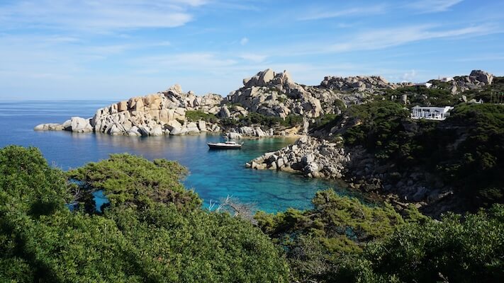 gallura cote rocher crique eau turquoise mediterranee sardaigne ile italie monplanvoyage