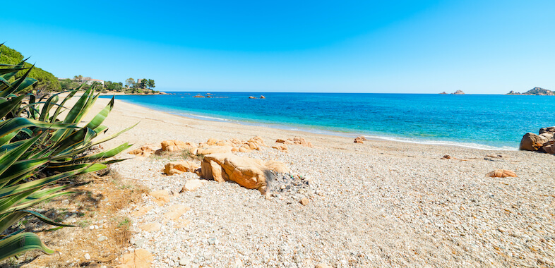 sardaigne plage detente eau turquoise ile italie monplanvoyage