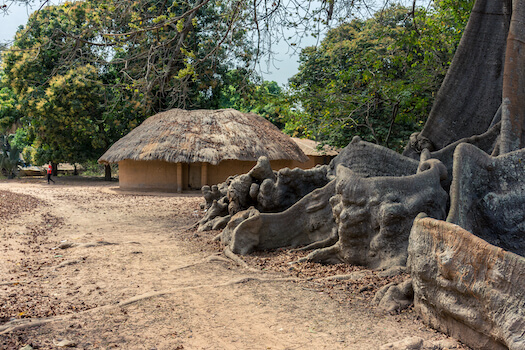 mlomp village maison tradition casamance senegal afrique monplanvoyage