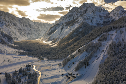 kranjska gora station hiver ski montagne neige monplanvoyage