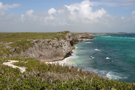 grande turque cote falaise iles turques et caiques archipel caraibes monplanvoyage